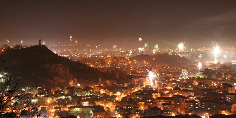 Нощен изглед на Пловдив