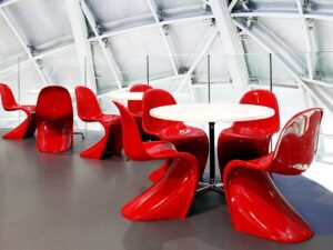 дизайнерски проект за маси и столове
